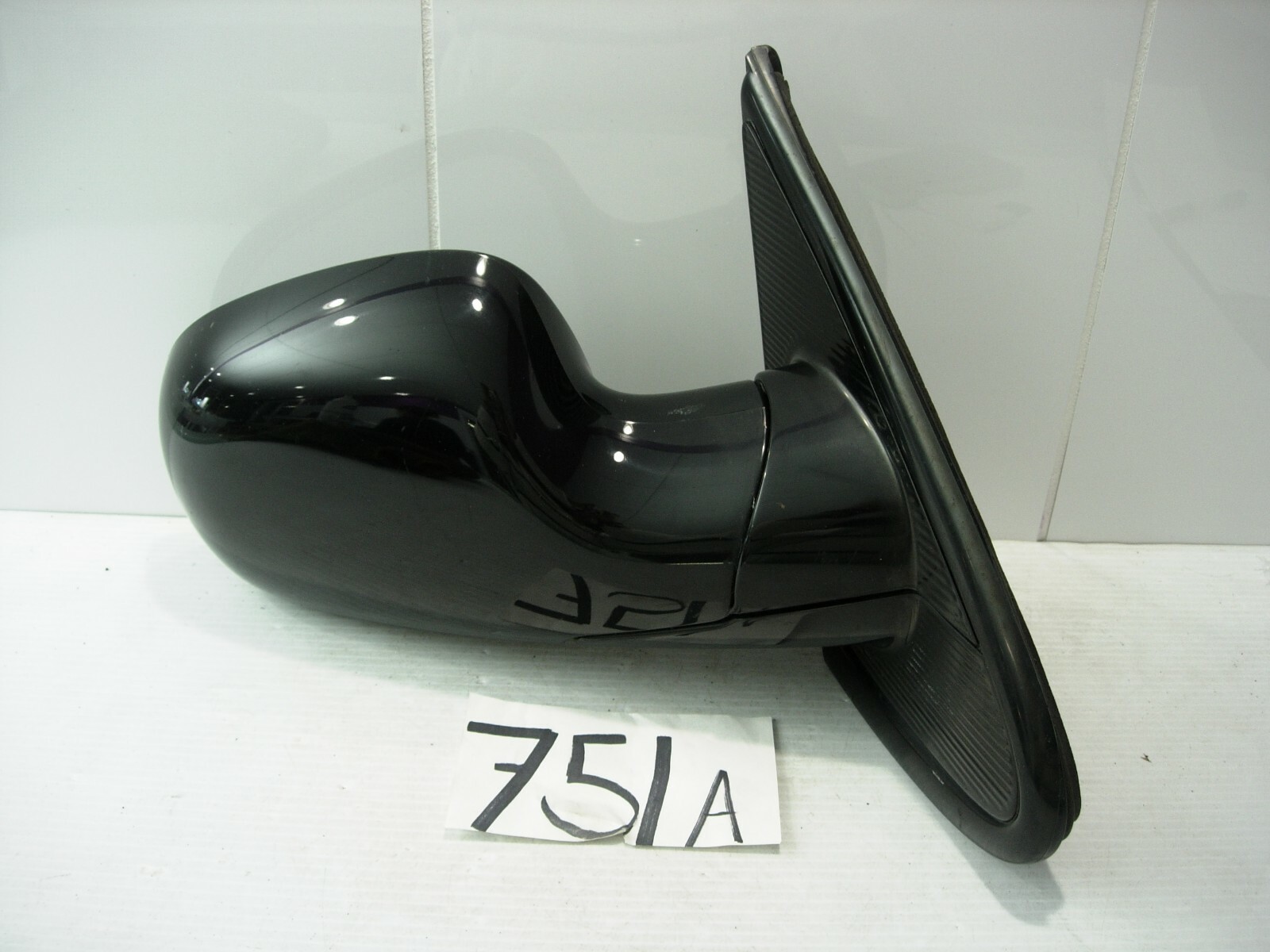 01 02 03 04 05 06 07 Caravan MANUAL PASSENGER Side Mirror Used Black #751-A