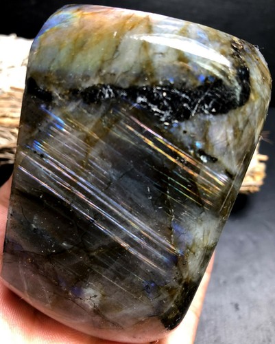 366g AAA+++Madagascar Purple Labradorite natural crystal polishing stone Z944 - Picture 9 of 9