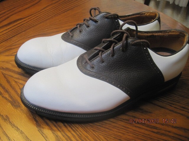 MENS NIKE AIR COMFORT GOLF SHOES SZ. 9/ EU 42.5
