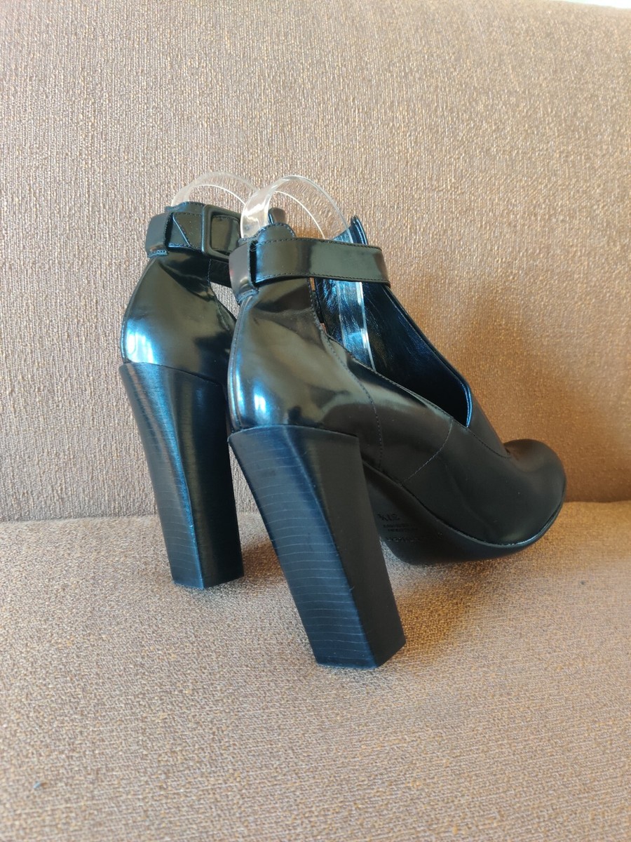 Jill Stuart Belted Patent Leather Ankle Boots Size 37.5 New