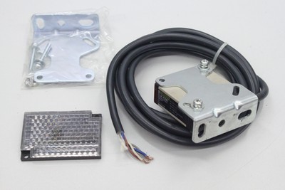OMRON  E3JK-R2M1 Sensor Lichtschranke