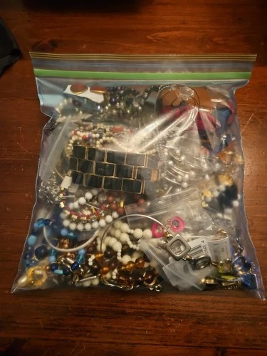 Bulk Bundle Vintage to Now Costume Wearable Fashion Women Jewelry Grab Bag 3 Lbs