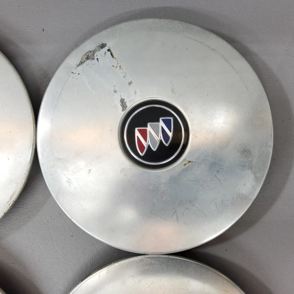 91-96 Buick Park Avenue tampas de centro de roda prata 25605038 conjunto de F4 - Imagem 3 de 4