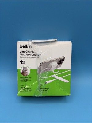 Belkin Boost Charge Pro drahtloses Ladepad mit MagSafe 25W Weiß B-Ware