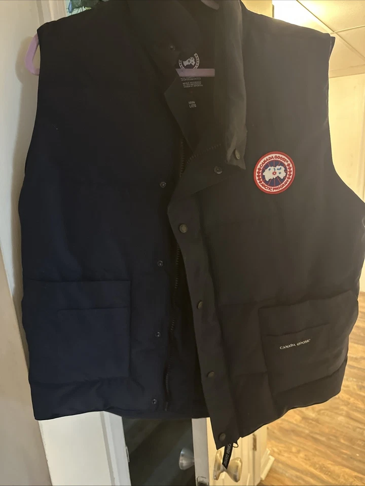 Chaleco Canada Goose Freestyle Crew 4154JM Hombres 2XL Negro Plumón Puffer Chaqueta Utilitaria Foto 2 de 4