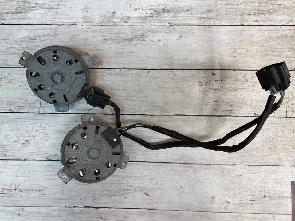 09 17 CHEVY TRAVERSE ЭЛЕКТРОННЫЙ COLOLING МОТОРЫ ТОЛЬКО OEM 23434158 - Изображение 3 из 4