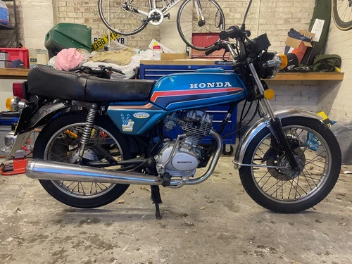 honda cb100n motorcycle - Picture 1 of 13