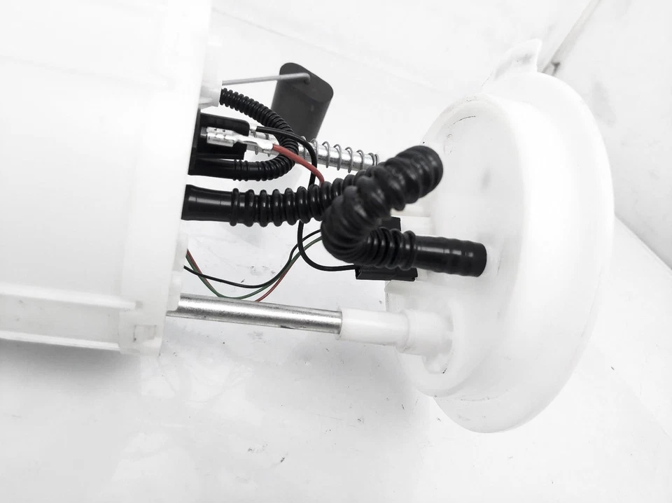 2007-2011 Volkswagen Golf Gti Gas Fuel Tankmounted Fuel Pump 1K0-919-051-Da - Image 3 of 4