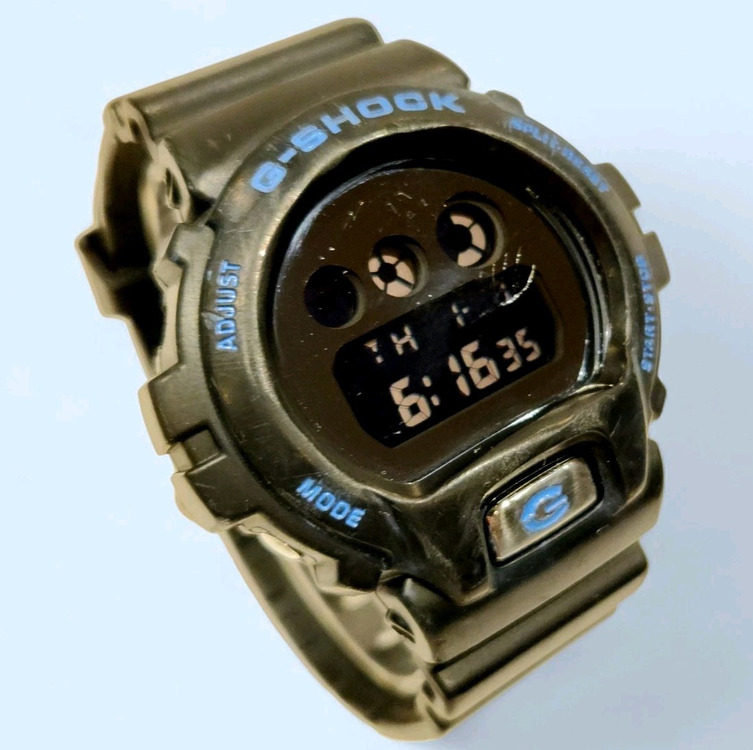 Casio G-Shock 3230 DW-6900MF Red Watch WITH battery for sale