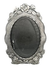 Vtg Metal Picture Frame Raised Floral Roses w Oval Glass 6.75x4.5  Cottage Core