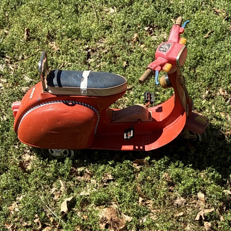 Vintage Red Ride-On Scooter Toy Three Wheels Age Level 4-7 Boys & Girls Pre-1970