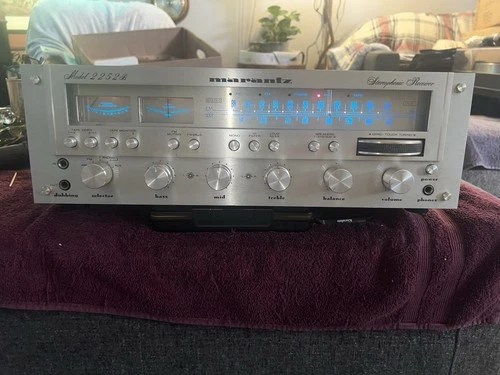 Vintage Marantz Model 2252B AM/FM-Stereo Receiver