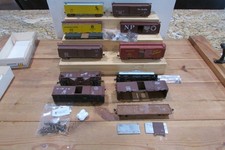 HO Scale Walthers 10 Assorted Freight Car Lot 5024