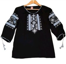 UKRAINIAN VYSHYVANKA Embroidered Hand Crafted Tassel 3/4 Sleeve Top Western