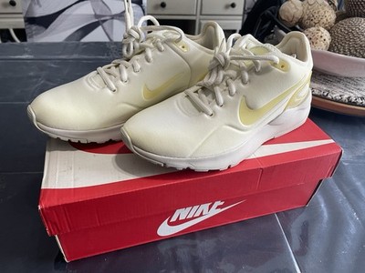 NEW Size 7W Wmns Nike LD Runner Lw