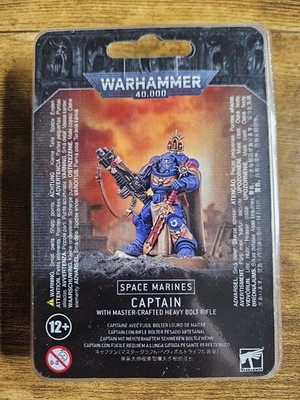 Warhammer 40k: Space Marines - Captain with Master-Crafted Heavy Bolt Rifle NEW