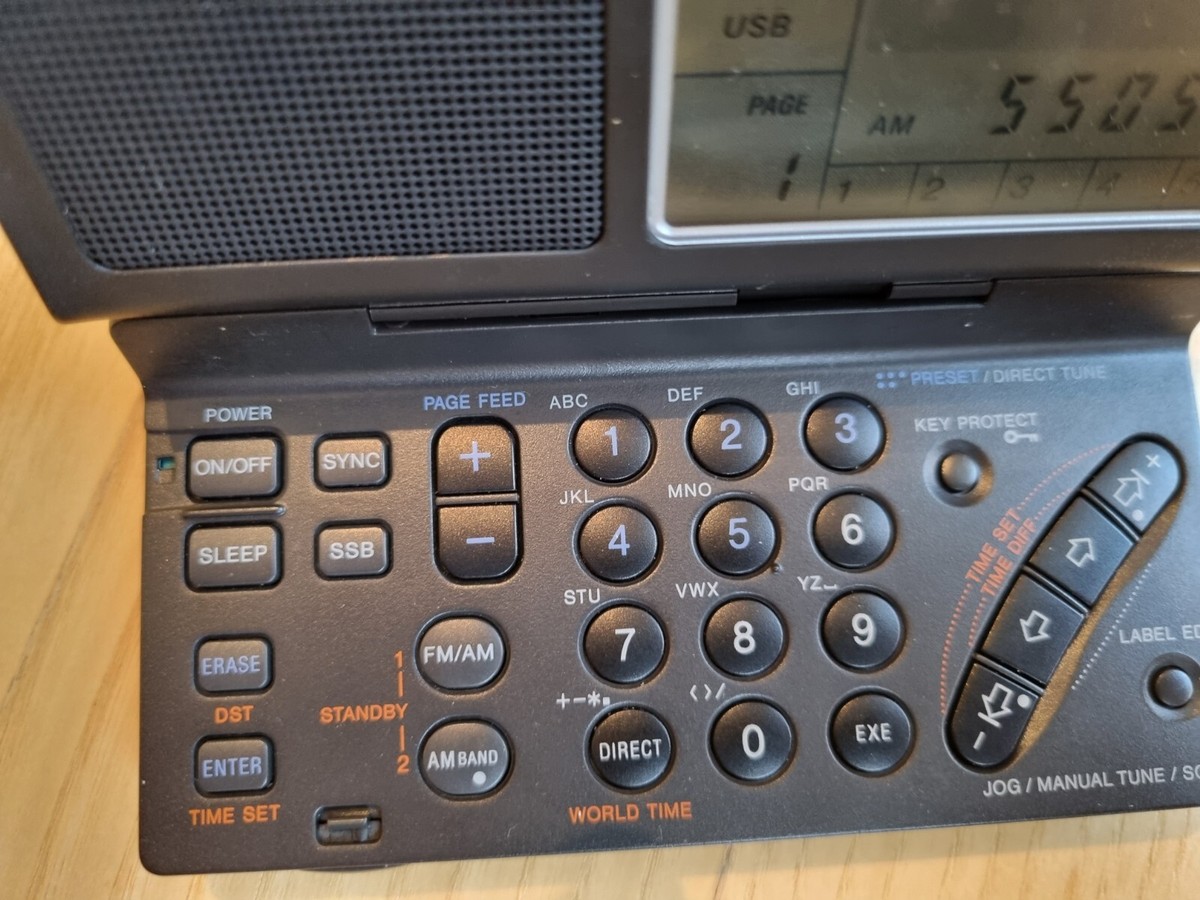 Rare Sony ICF-SW100 World Band Radio SW/MW/LW/FM SSB Rare Sony ICF-SW100 World Band Radio SW/MW/LW/FM SSB