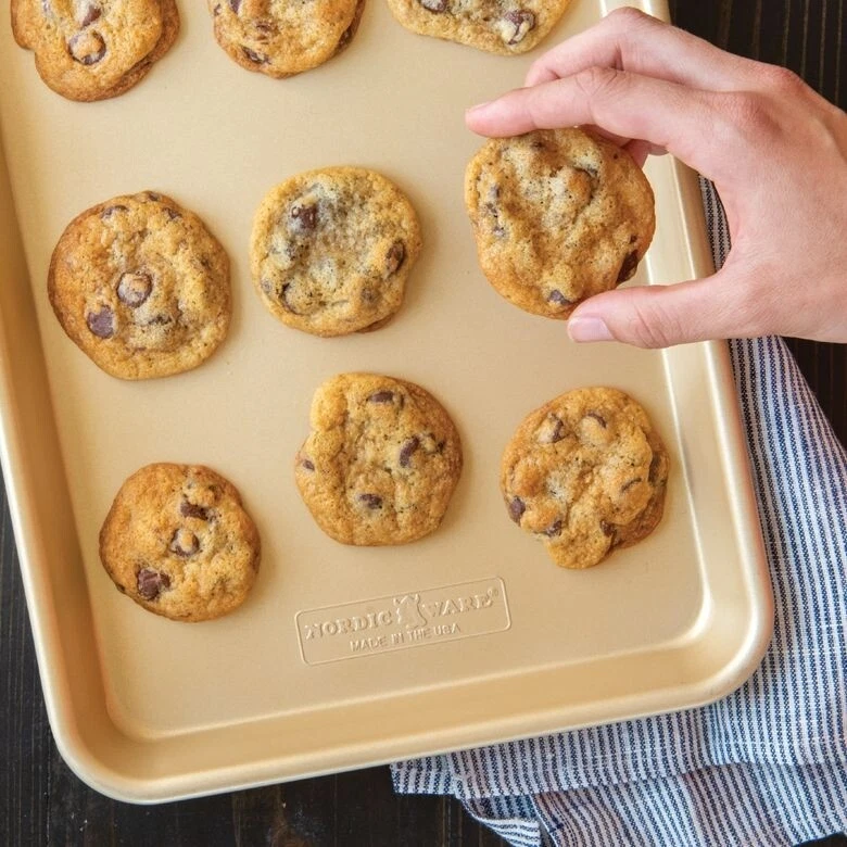 Nordic Ware Naturals Nonstick Baker's Quarter Sheet