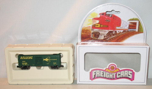 N Scale 40' Box Car Reading "Bee Line" New #76636 Bachmann