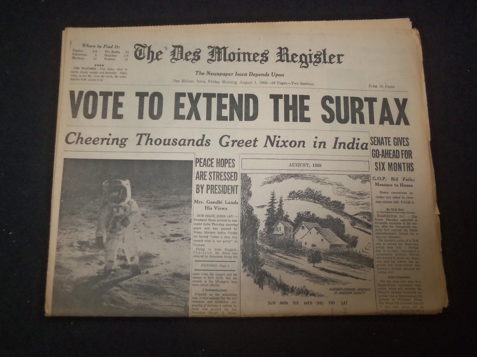 1969 AUGUST 1 THE DES MOINES REGISTER NEWSPAPER A WALK ON THE MOON