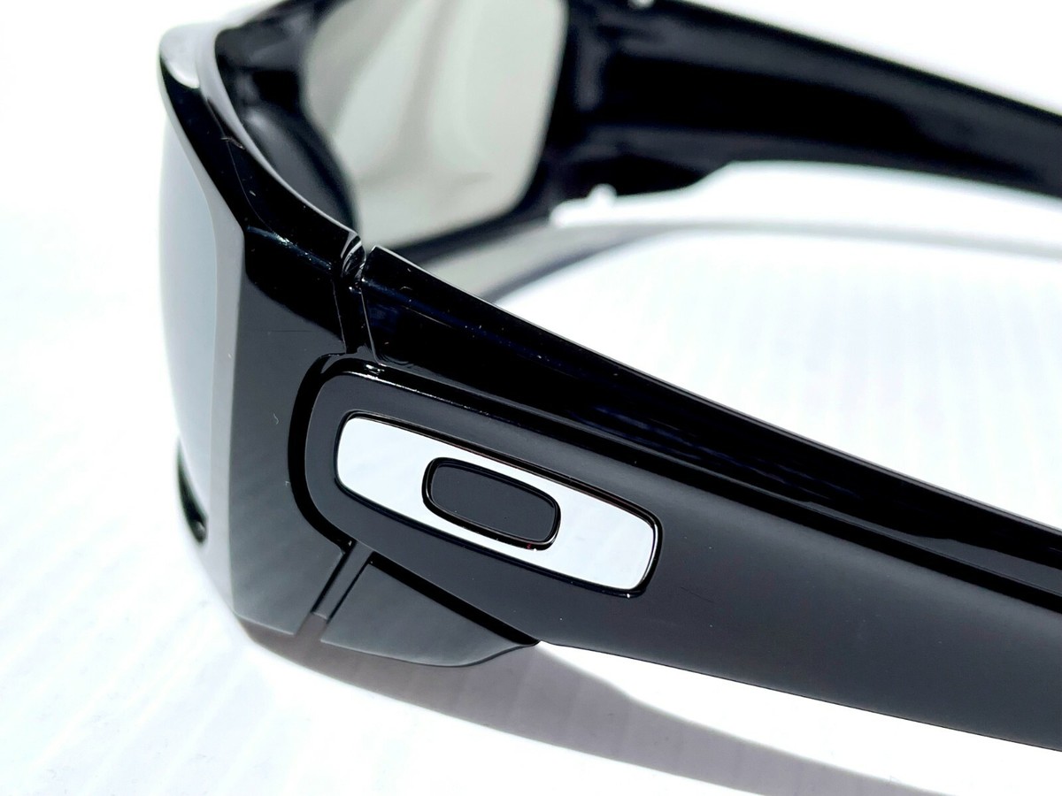 NEW Oakley FUEL CELL Black POLARIZED Galaxy Chrome mirror Lens