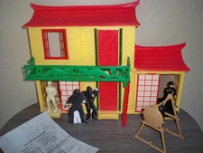 1986 THE KARATE KID ATTACK ALLEY REMCO NOT COMPLETE BUT MANY PARTS THE CARDBOARD