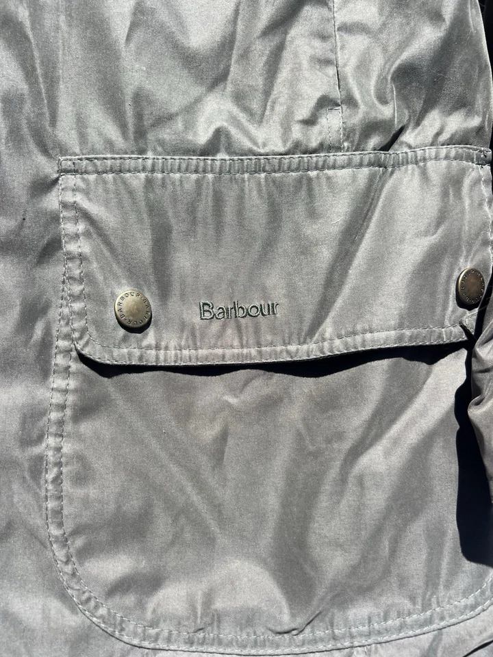 Водонепроницаемая куртка Barbour T342 BEAUCHAMP Chore TRAVEL размер средний оливковый зеленый - Изображение 3 из 4