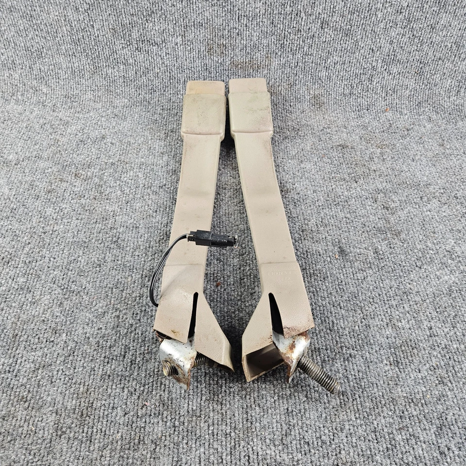 88-99 OBS Chevy GMC C/K 1500 camión canastilla izquierda derecha cinturón de seguridad hebilla bronceado OEM Foto 3 de 4