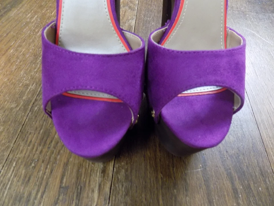Sandalias Luichiny PÚRPURA Imitación Gamuza Correa al Tobillo 6" Tacones 2" Plataforma Tachonadas 7.5 Foto 3 de 4