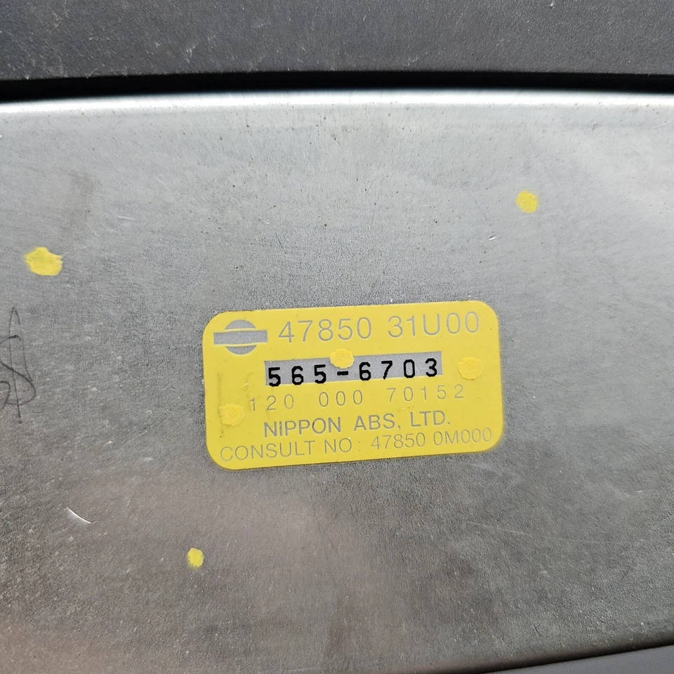 Módulo de unidad de control ABS 1995-1997 Infiniti 130 y Nissan Máxima OEM 47850-31U00 Foto 3 de 4