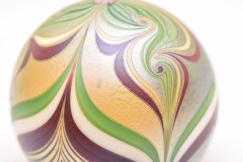 Orient Flume paperweight Studio Art glass Iridescent Round Pulled Feather 1981 - Picture 7 of 9