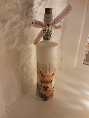 LED Leucht Decoupage Flasche Weibliches Reh im Schnee
