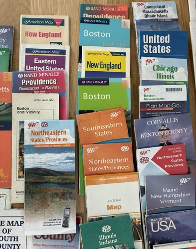 Lot of 78  Vintage USA Road Maps - New England, Oregon, Chicago, Tamps,USA, etc. image 8