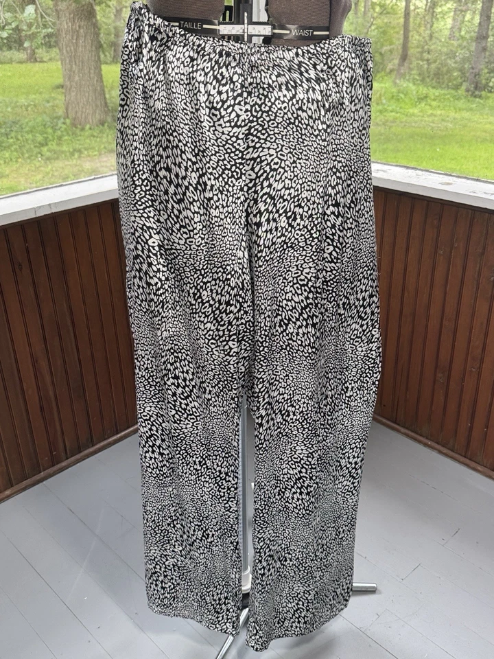 Linea Donatella Black White Animal Print Pajama Lounge Set Button Down Silky XL - Image 4 of 4