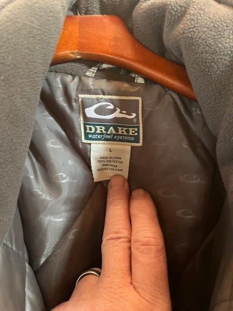 Chaqueta Refugio Aves Acuáticas Drake Para Hombres Pequeña Realtree Max 5 Magnattach Camuflaje Caza Foto 3 de 4