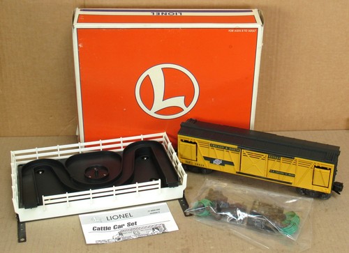 Coche de ganado Lionel 19828 C&NW operativo con patio calibre O nuevo de stock | Condition: New