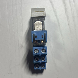 Finder 95.05 Relay Socket Base, DIN Rail Mount, 10A 250V, Blue