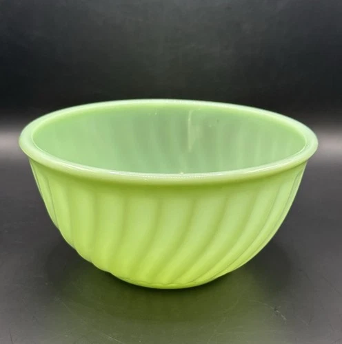 Vintage Fire King Green Jadeite Swirl Oven Ware Mixing Bowl Made In USA 8"
