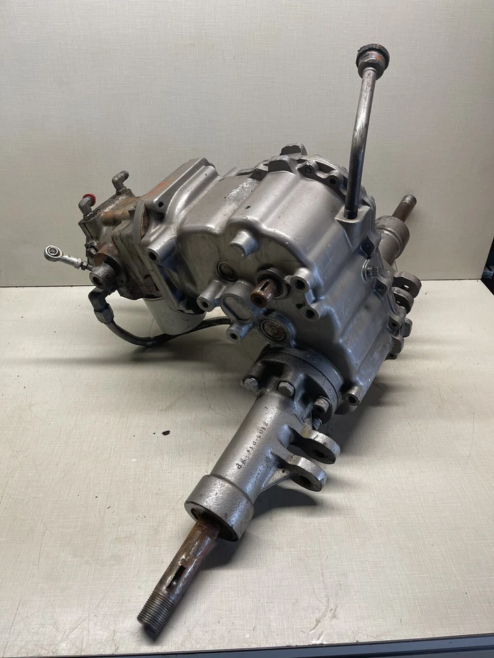 Tractor Massey Ferguson MF14 transeje y motor de accionamiento Foto 2 de 4