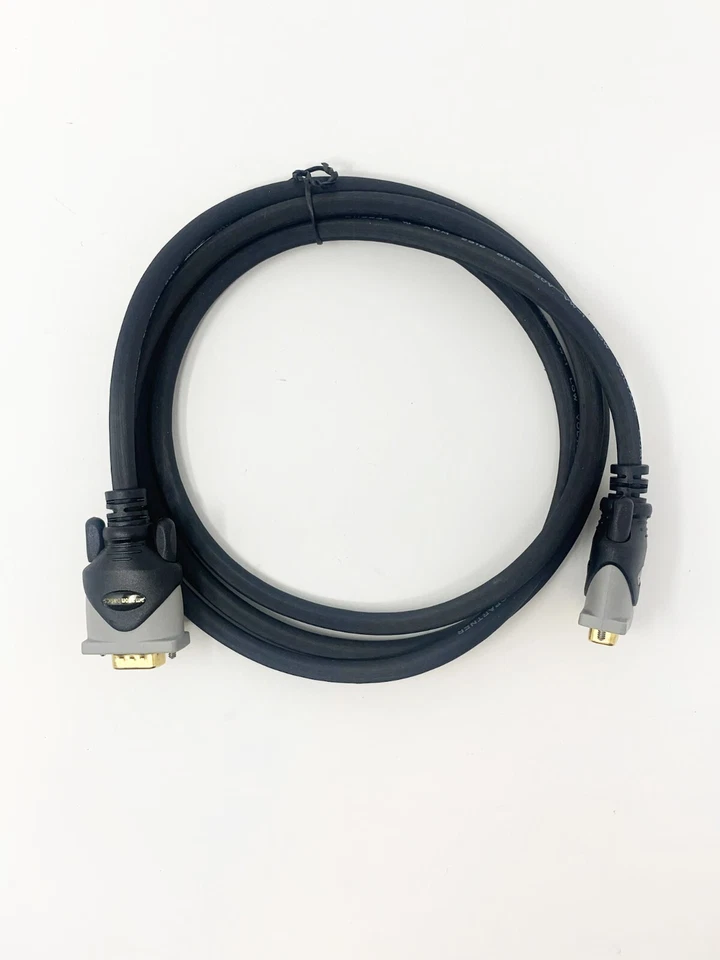 VGA to VGA Cable Monitor Black 6ft 1.8m 30v Computer Cable Amazon Basics  - Image 2 of 4