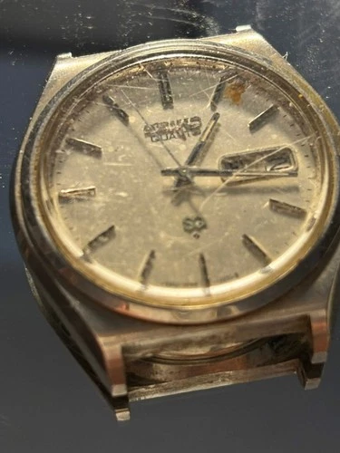 Vintage Seiko 7546-8049 Quartz Day Date Watch Japan Parts/Repair Crown Stuck