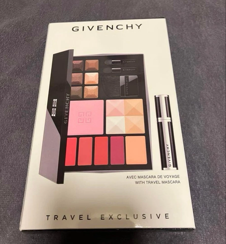 Conjunto de maquillaje exclusivo de viaje GIVENCHY sin usar sombra de ojos corrector rubor Foto 4 de 4