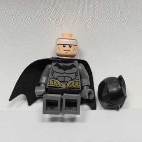 Lego DC Super Heroes Batman Minifigure 76012 Bluish Grey Suit Cape Mask Mini fig