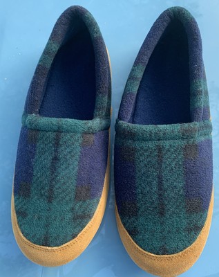Mountain Country  Men s Blue/Green Man made Leather Sole Slippers Size 9