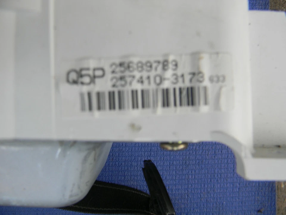 Cadillac Sevilla 1998 99 01 02 03 2004 cuadro de instrumentos velocímetro 25689789 Foto 2 de 4