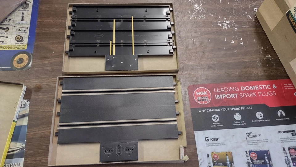2 AURORA K&B  1/24 1/32 SLOT CAR TERMINAL TRACK SECTIONS NEW  BOX - Image 2 of 2