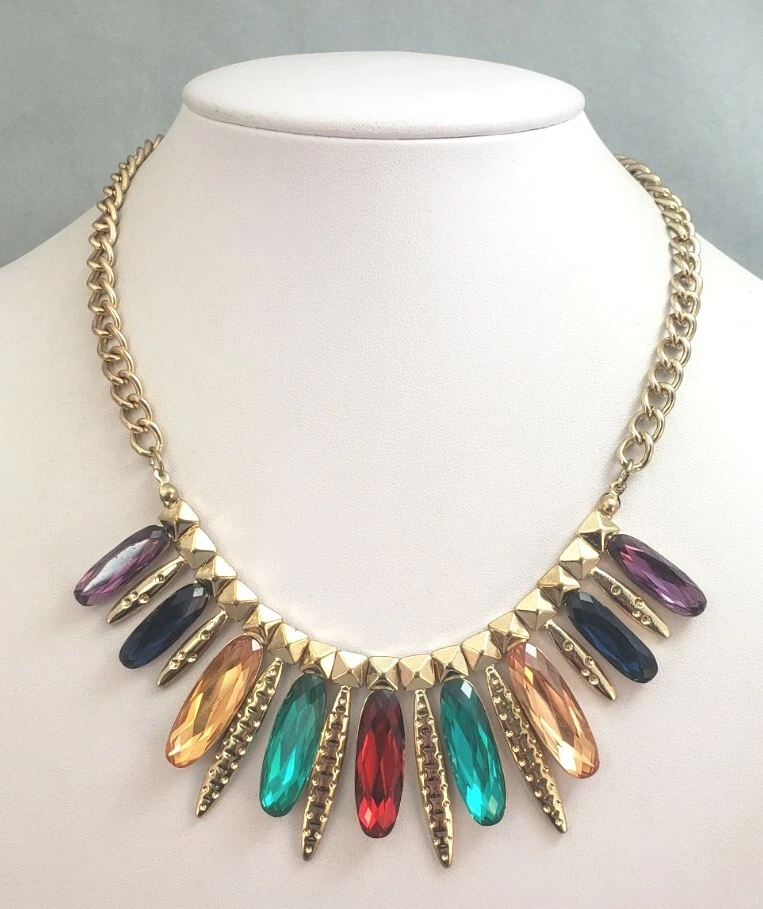 VETEMENTS Collana bavaglino stile frangia multicolore sfaccettata pietra finta acrilico tono oro