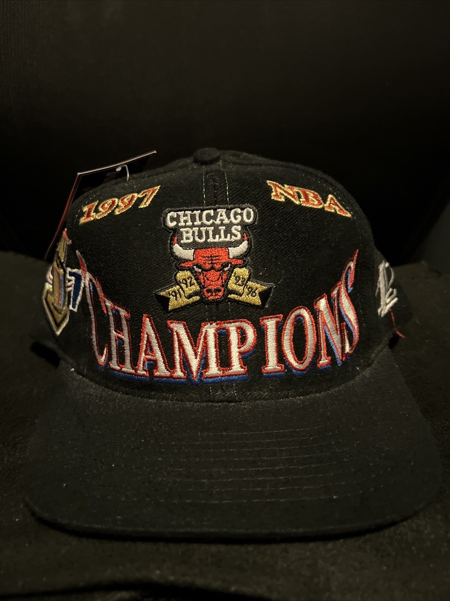 シカゴブルズ1997 NBAチャンピオンキャップCHICAGO BULLS Vintage Chicago Bulls 1997 NBA Finals Champions Logo