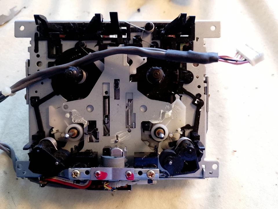 Kassettenlaufwerk für Bang& Olufsen Beosound Ouvertüre Ersatzteil Motor/Riemen - Bild 3 von 4