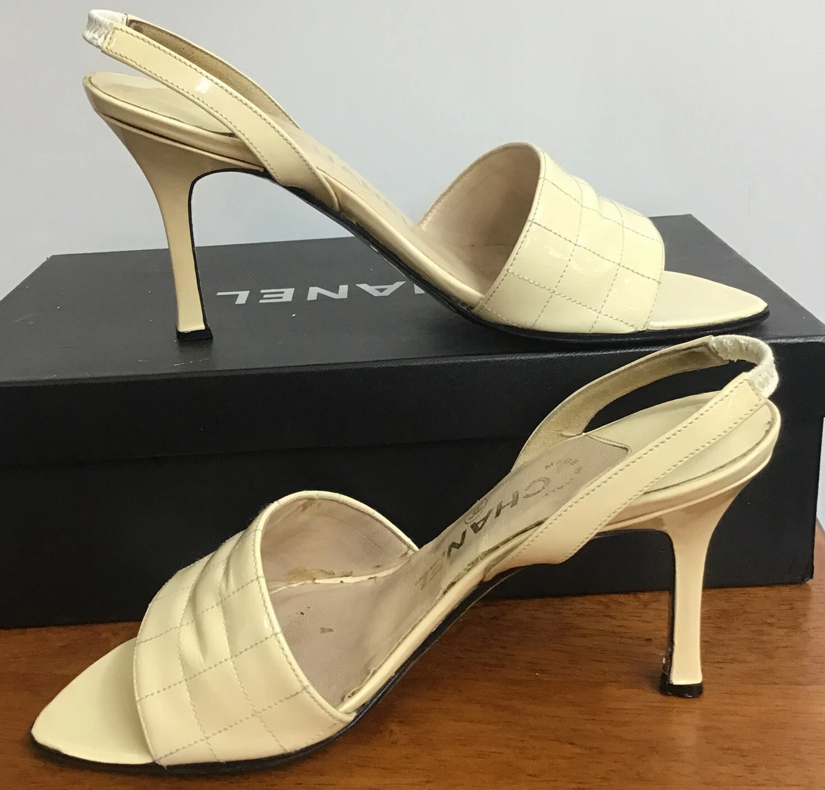 Chanel Slingback Sandal Cream Quilt Stitch Patent Leather Open Toe Heal  Size 5